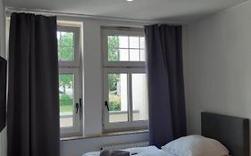 LIKEHOME - 1 Zimmer Apartment mit Netflix